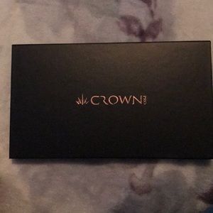 Warm tones eyeshadow